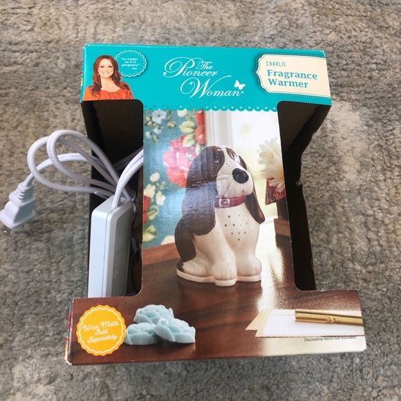 The Pioneer Woman Other The Pioneer Woman Charlie Dog Ceramic